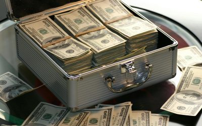 Essential Tips for Stashing Cash Safely in an Urban Environment