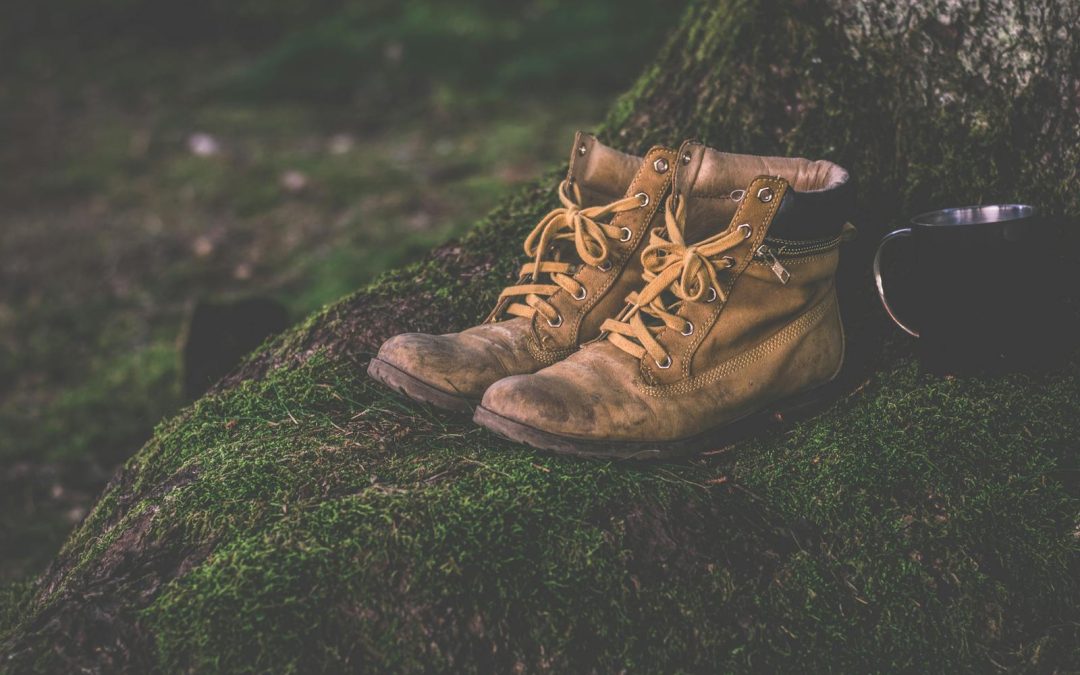 Seasonal Footwear: Packing the Right Shoes in Your Kit