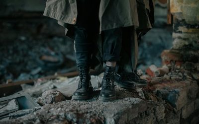 How to Choose the Right Boots for Emergency Use